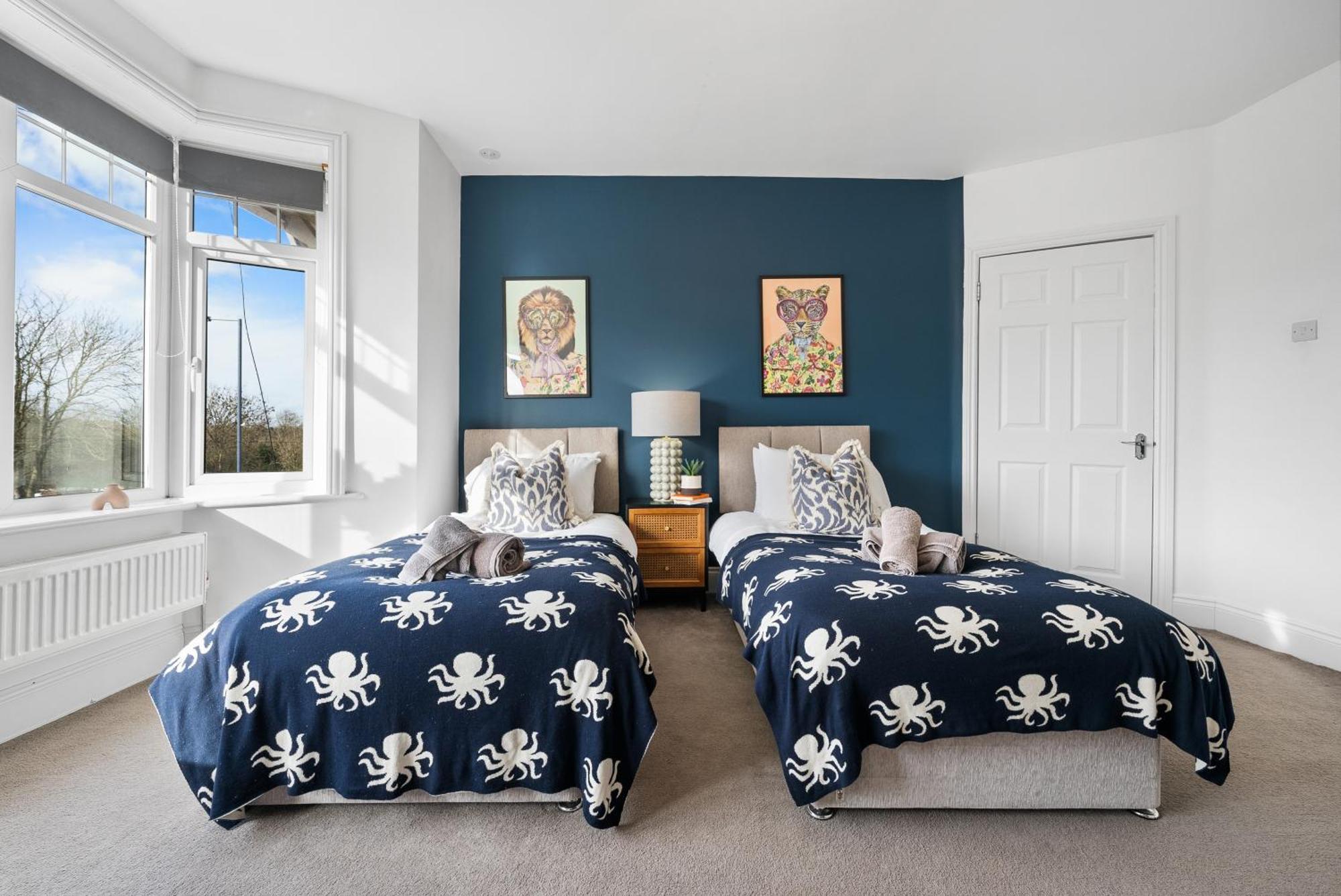 Long Term And Summer Special Offer! 5-Bedroom Spacious, Stunning Design, Sociable Areas & Cosy House Near South Downs Park, Sleeps 11 With Games Room, Private Parking And Garden- By Blue Puffin Stays Waterlooville Εξωτερικό φωτογραφία