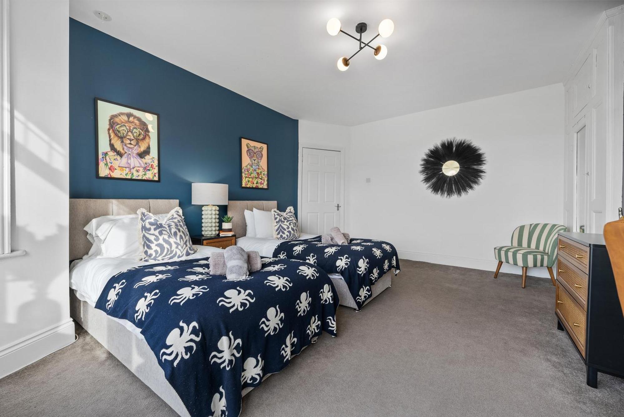 Long Term And Summer Special Offer! 5-Bedroom Spacious, Stunning Design, Sociable Areas & Cosy House Near South Downs Park, Sleeps 11 With Games Room, Private Parking And Garden- By Blue Puffin Stays Waterlooville Εξωτερικό φωτογραφία