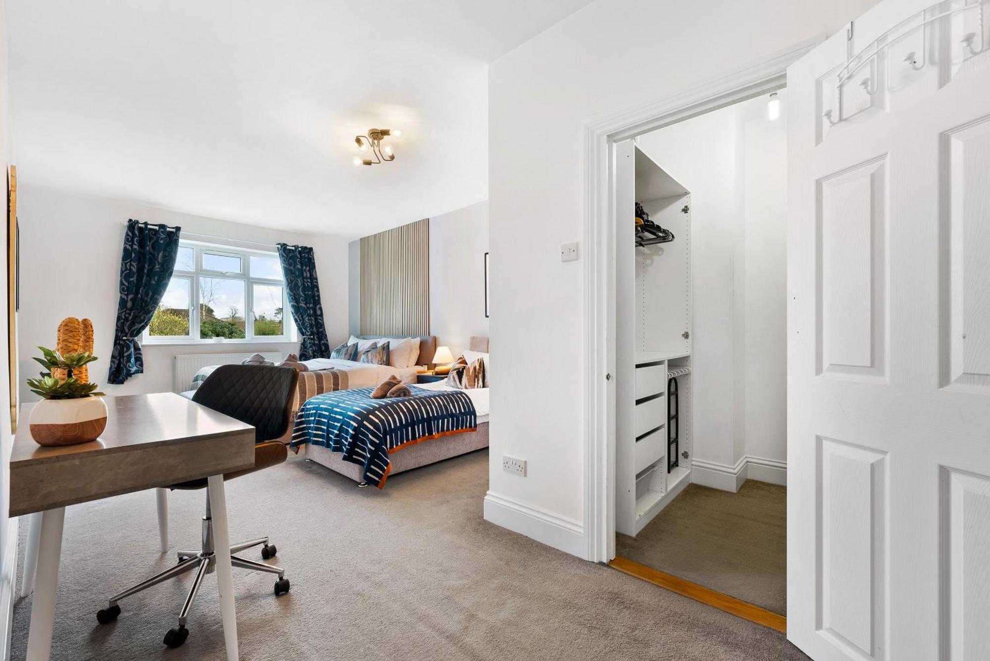 Long Term And Summer Special Offer! 5-Bedroom Spacious, Stunning Design, Sociable Areas & Cosy House Near South Downs Park, Sleeps 11 With Games Room, Private Parking And Garden- By Blue Puffin Stays Waterlooville Εξωτερικό φωτογραφία