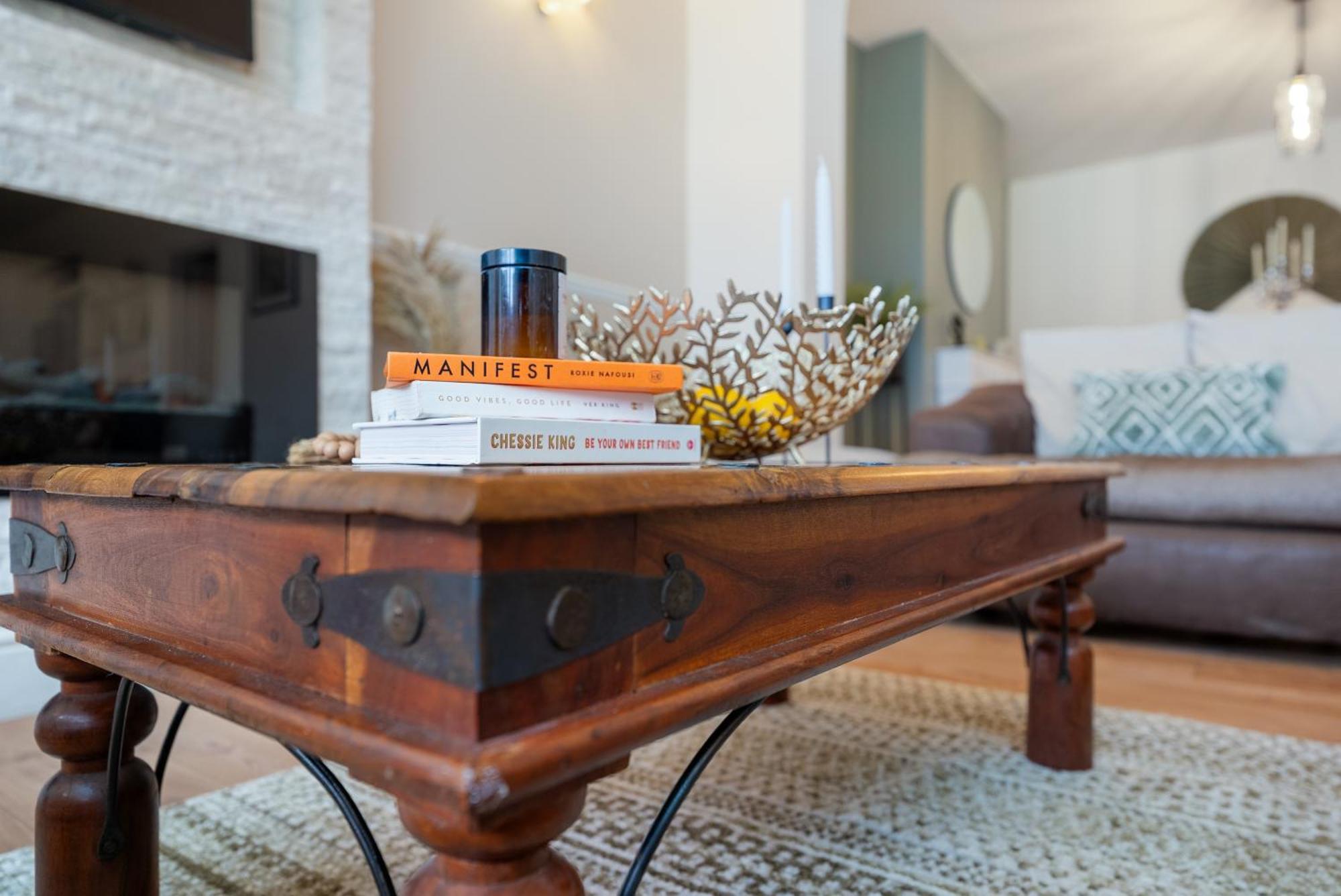 Long Term And Summer Special Offer! 5-Bedroom Spacious, Stunning Design, Sociable Areas & Cosy House Near South Downs Park, Sleeps 11 With Games Room, Private Parking And Garden- By Blue Puffin Stays Waterlooville Εξωτερικό φωτογραφία